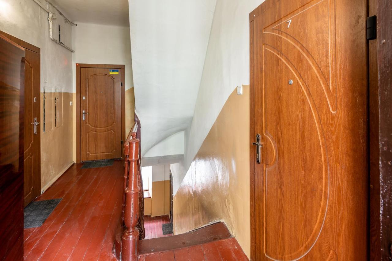Apartment On Yana Zhizhky 리비프 외부 사진