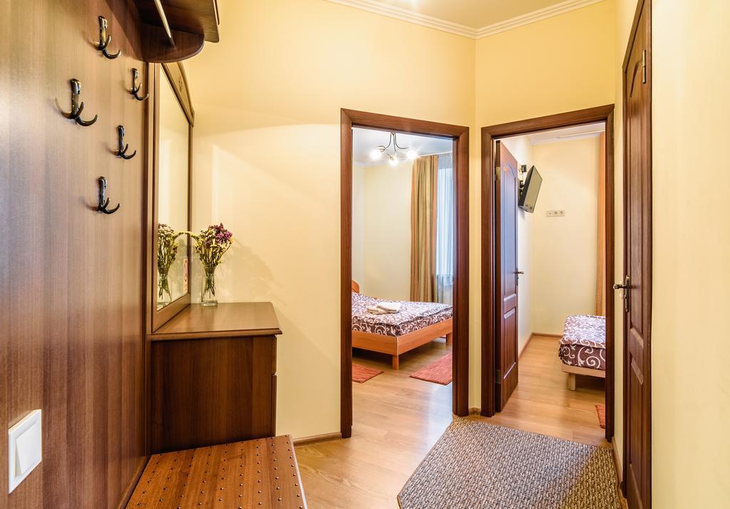 Apartment On Yana Zhizhky 리비프 외부 사진