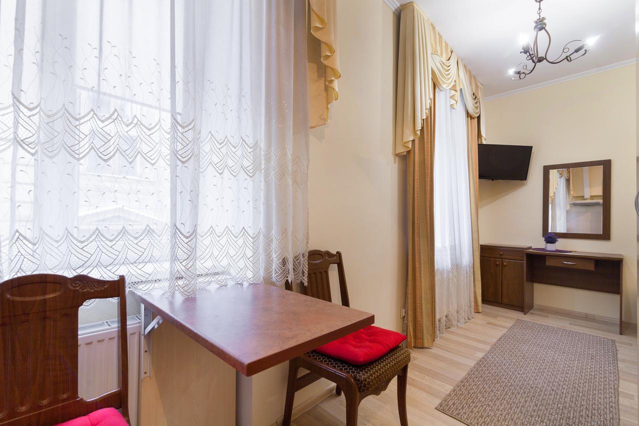 Apartment On Yana Zhizhky 리비프 외부 사진