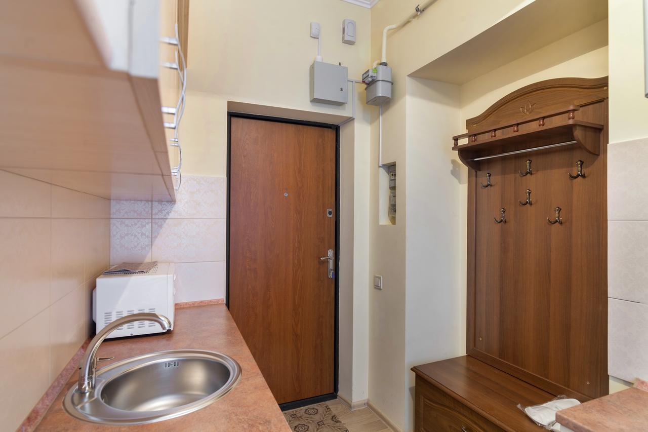 Apartment On Yana Zhizhky 리비프 외부 사진